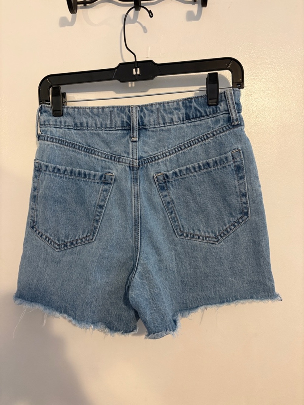 Hollister Ultra High Rise 90’s Denim Shorts 25 / 0 - Picture 5 of 8
